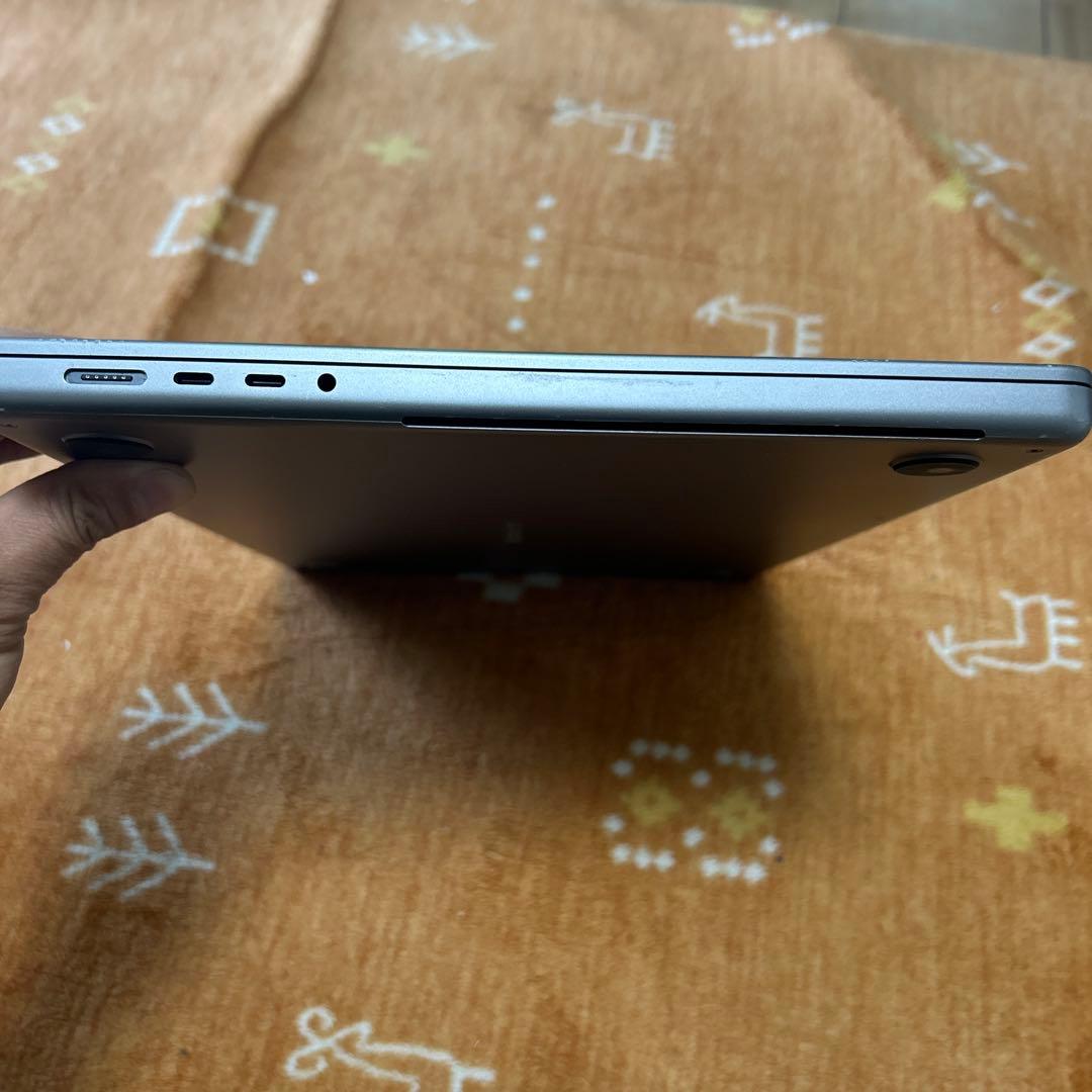 MacBookPro 16インチ M1 16/500GB 16コア