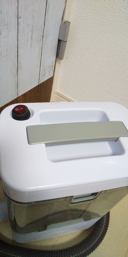 ぬいぐるみやカーペット ソファー掃除に役立つアイリスオーヤマリンサークリーナー