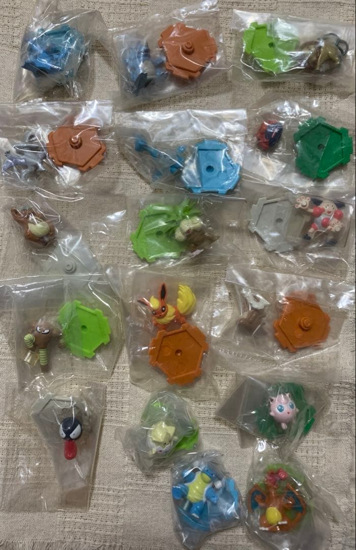 ポケモ　フルカラースタジアム　ピカチュウマスコット　まとめ売り