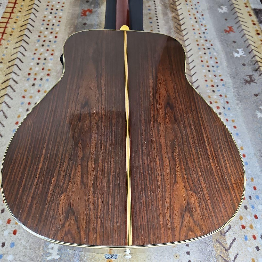 YAMAHA.FG-450グリーンラベル 。ハードケース付き。