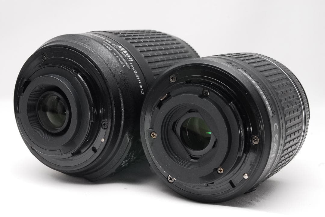 Wレンズキット Nikon D5600 美品 一眼レフ バック付 初心者おすすめ