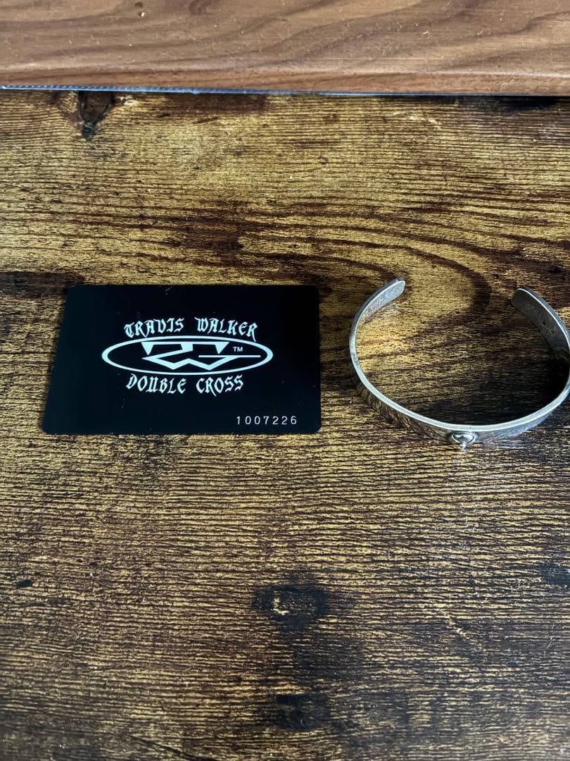 Travis Walker シルバーバングル 10mm