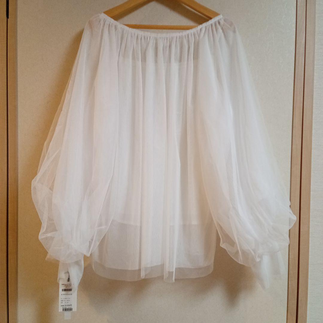 百貨店正規店購入　グレースコンチネンタル　チュールシフォントップス　新品未使用品