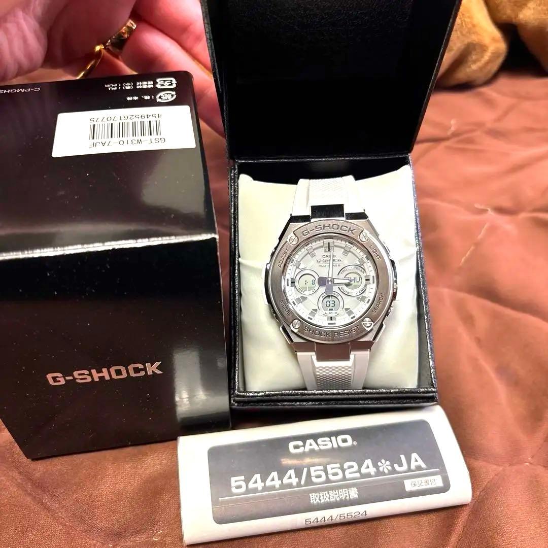 G-SHOCK GST-W310-7AJF ホワイト