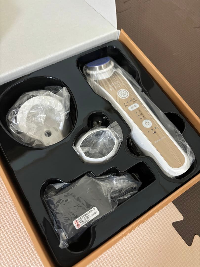 早い者勝ち【未使用】ナリス化粧品 メガビューティー 美顔器　MEGABEAUTY