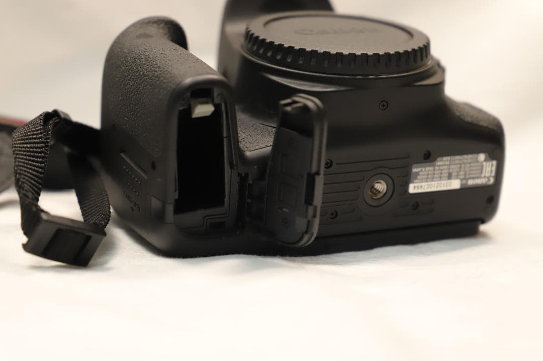 canon eos kiss X9i ☆極美品☆動作OK 純正バッテリー 送料込