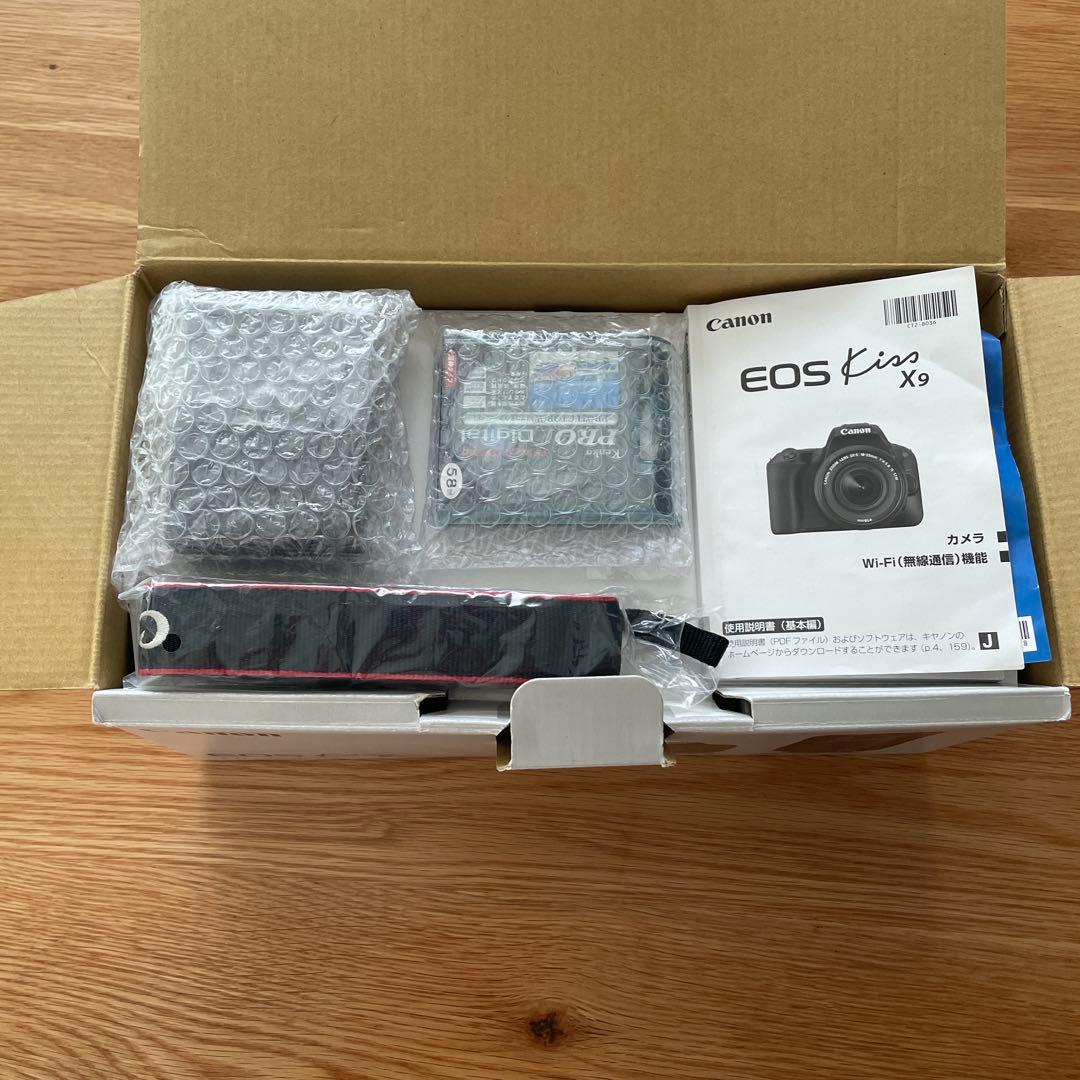 キャノン　EOS kiss X9 一眼レフ
