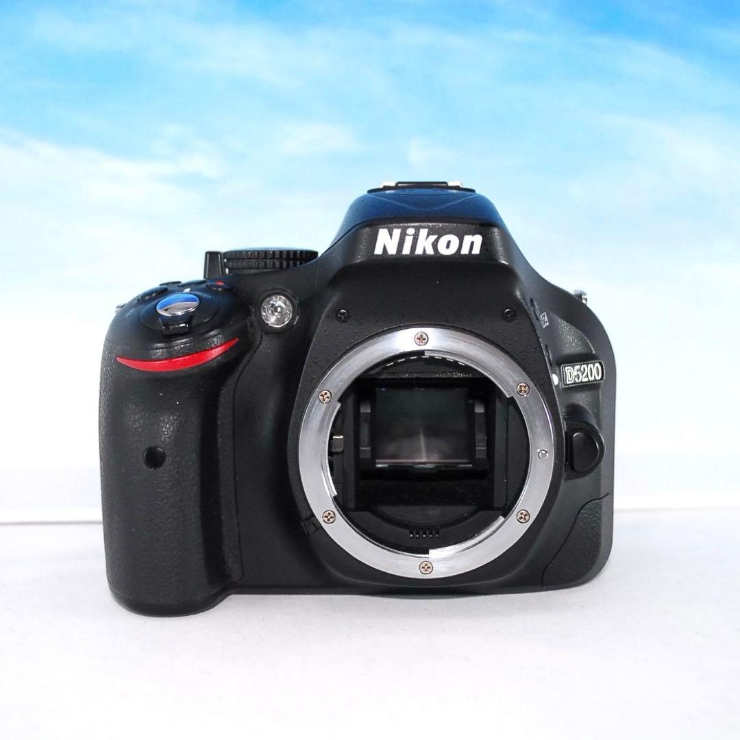 Nikon D5200 レンズキット 18-70mm おまけ多数 即撮影OK
