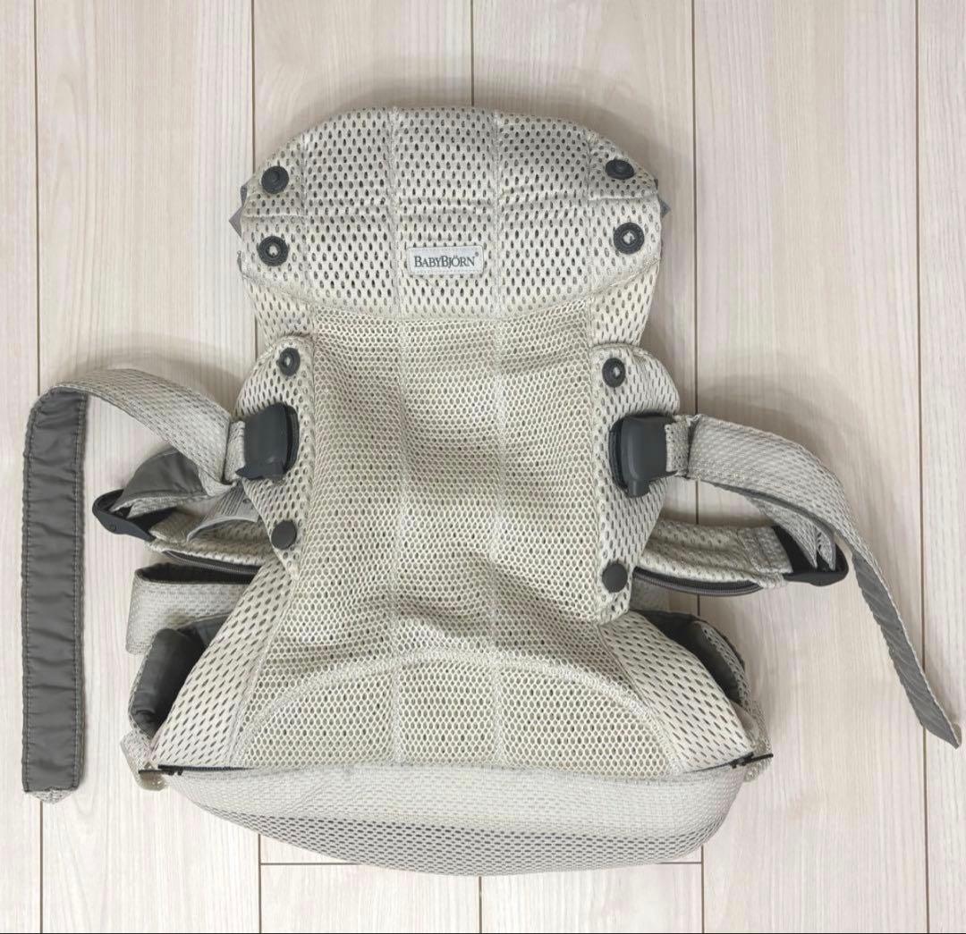 【値下げ不可】抱っこ紐　ベビービョルン　ハーモニー　クリーム