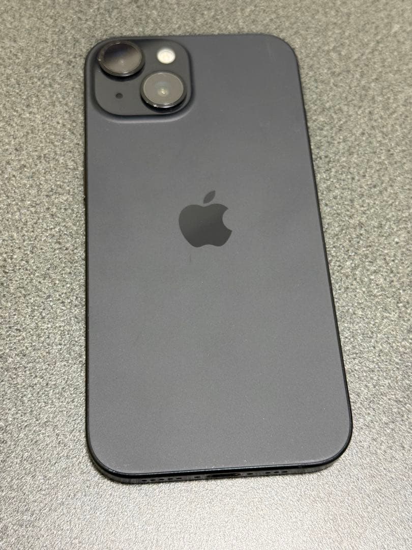 Apple iPhone 15 本体　128gb スマホ