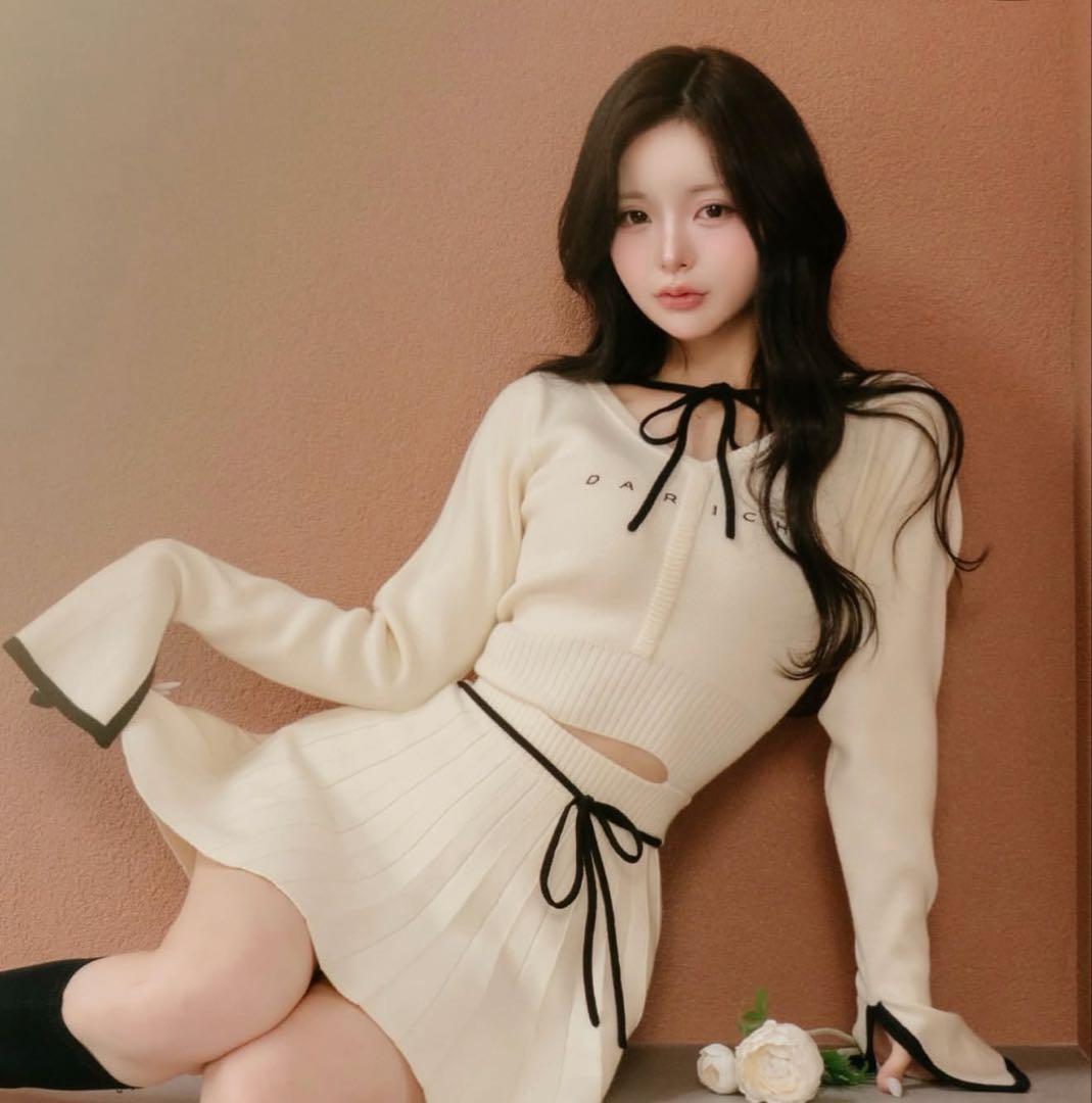 ウエストオープンリボンデザインニットミニワンピース