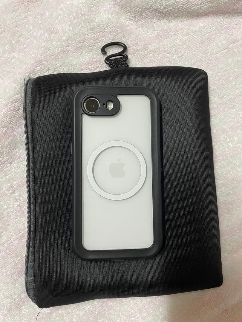 ほぼ未使用品　iPhone16e　ホワイト　128G