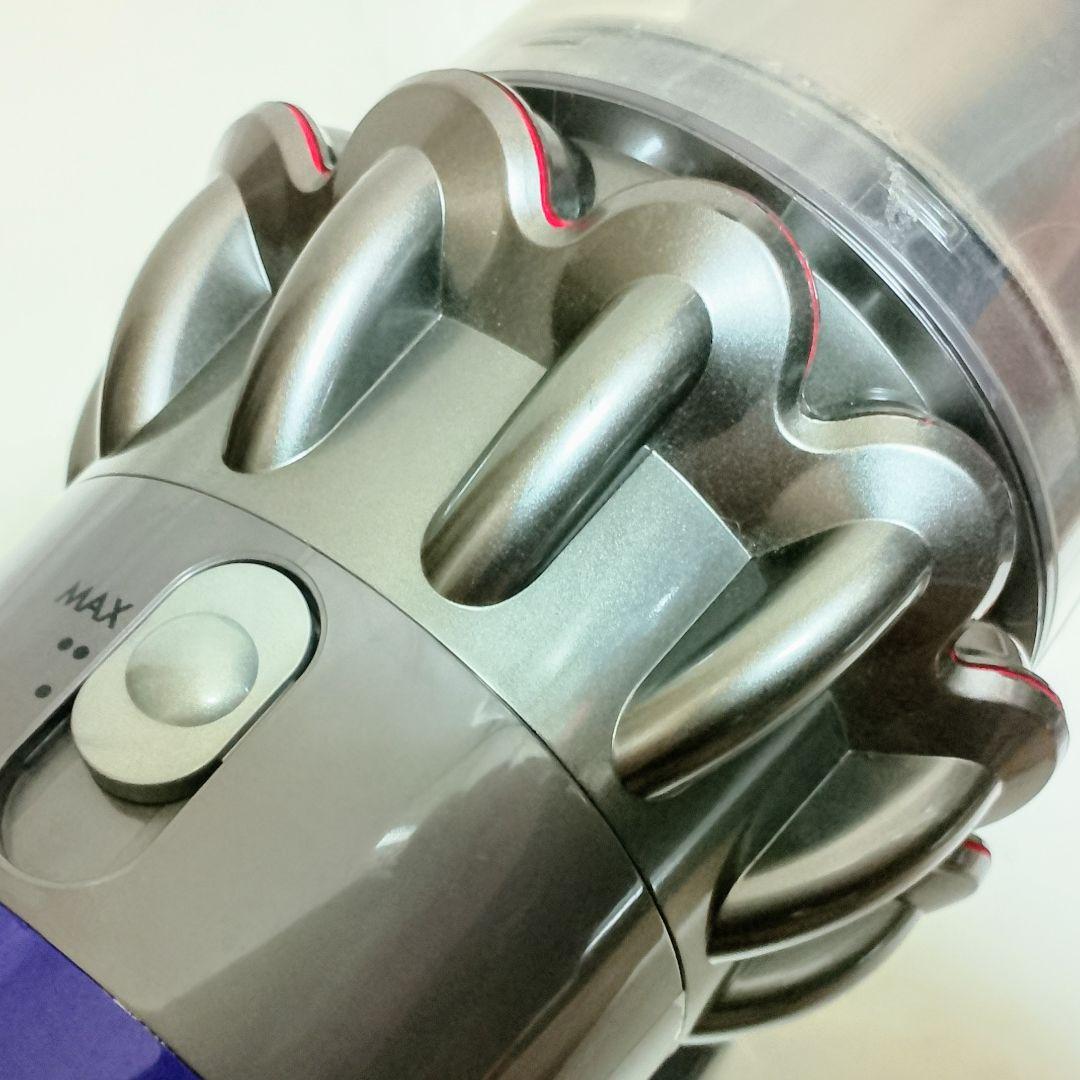 Dyson　Cyclone V10 fluffy　ハンディーサイクロン掃除機