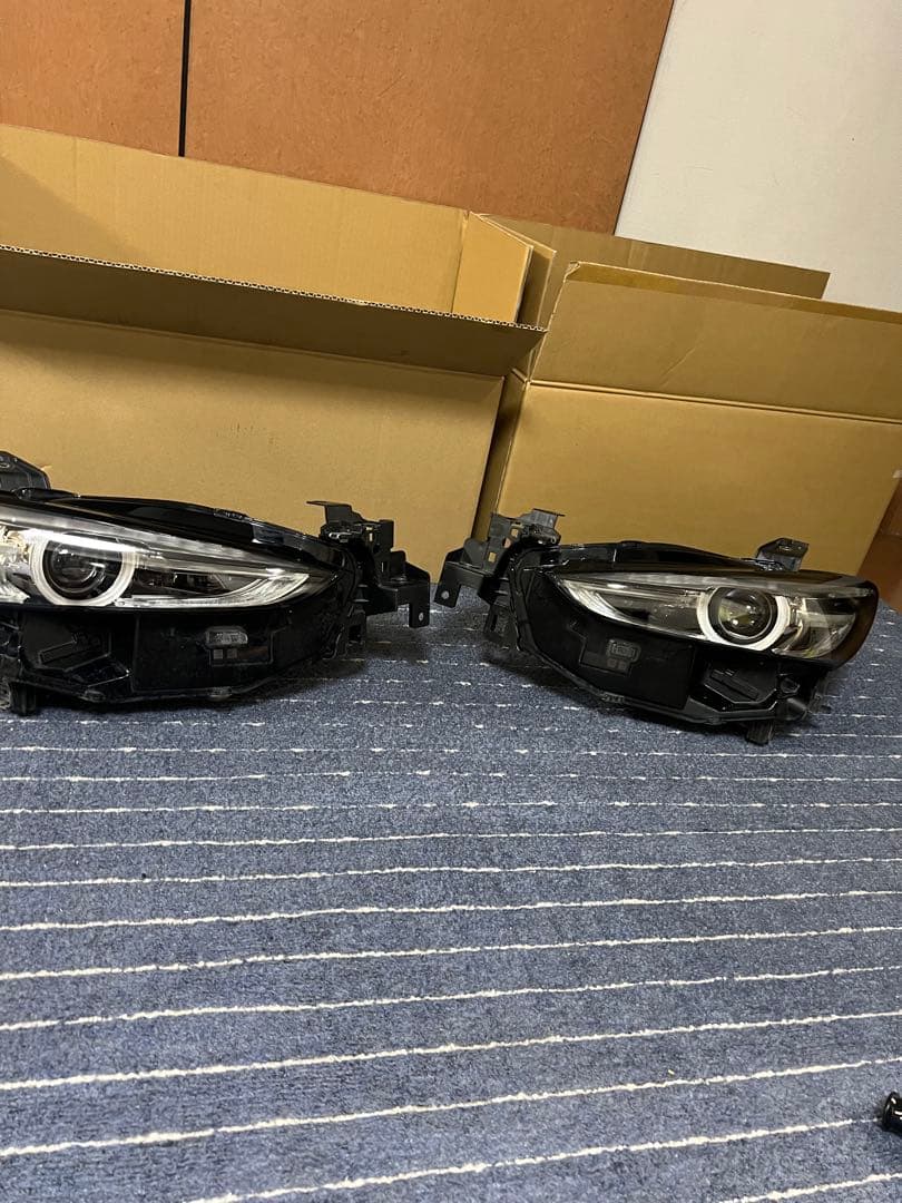 「美品」　マツダ純正　MAZDA6 左右アダクティブLEDヘッドライト