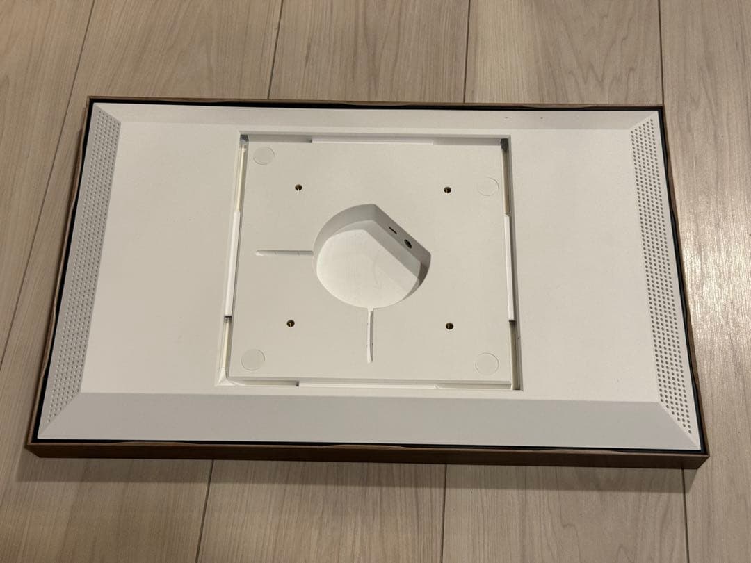 Echo Show 15 第一世代　パネルフレーム、壁美人付属