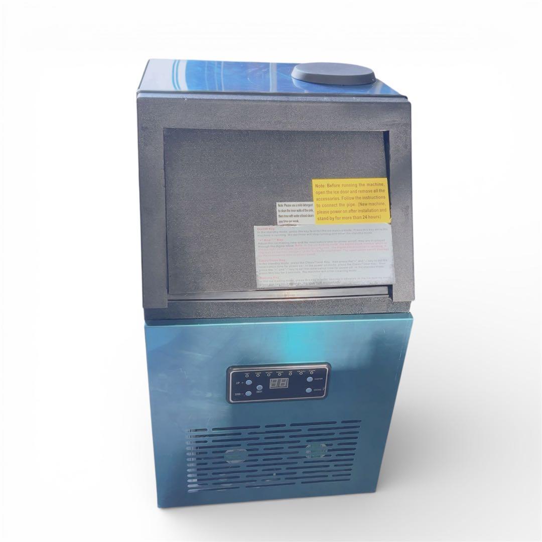 飲食店の即戦力!! 業務用製氷機★自動製氷で大量ストック可能♪