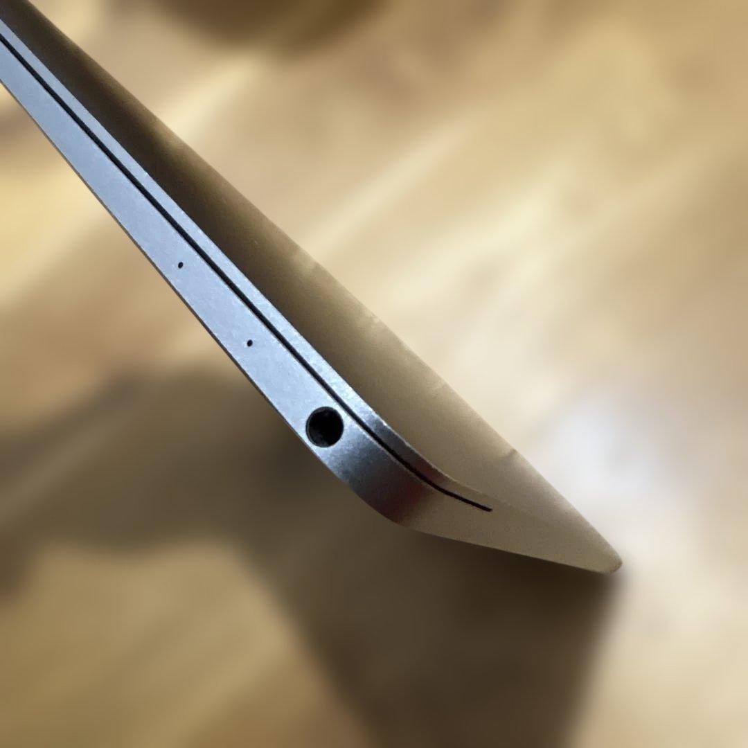 【美品】MacBook 12インチ 2017 8GB/256GB 充放電60回