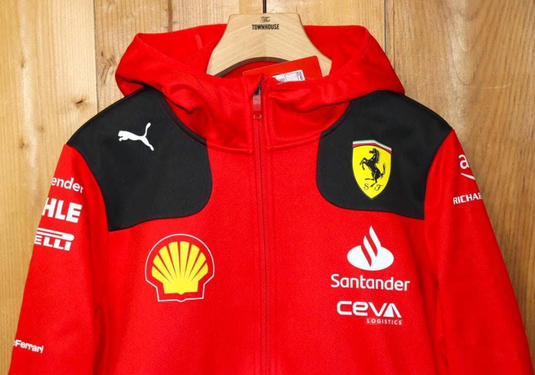 新品 PUMA × フェラーリ ソフトシェルジャケット (XS　Ⓗ