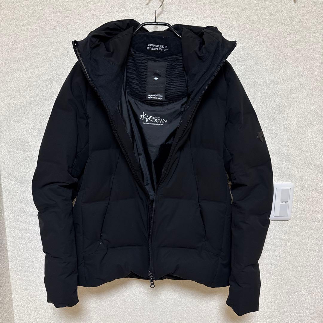 デサントオルテライン　シャトル　黒　M