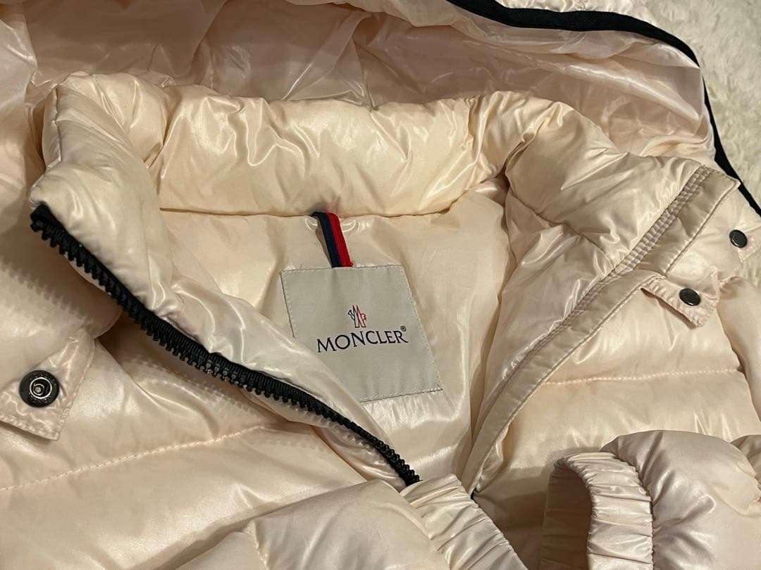 MONCLER ダウンジャケット Sサイズ