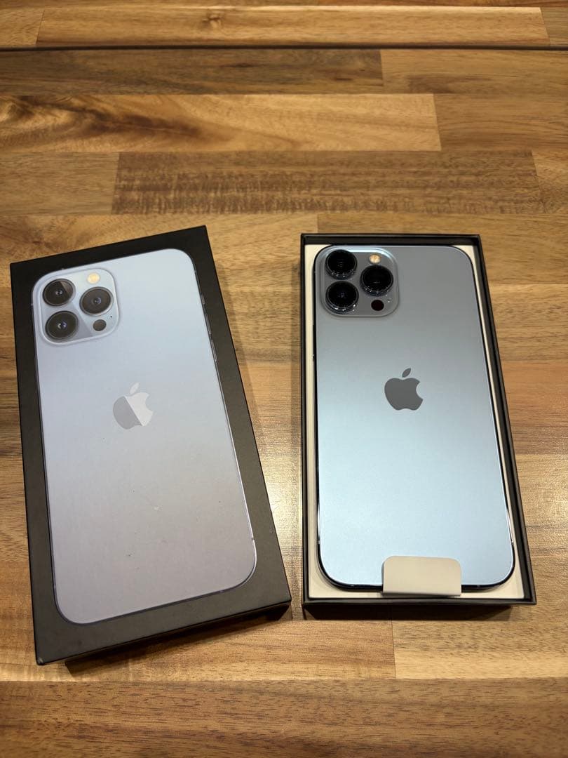 週末値下げ　iPhone13Pro MAX美品　256G シエラブルー 本体