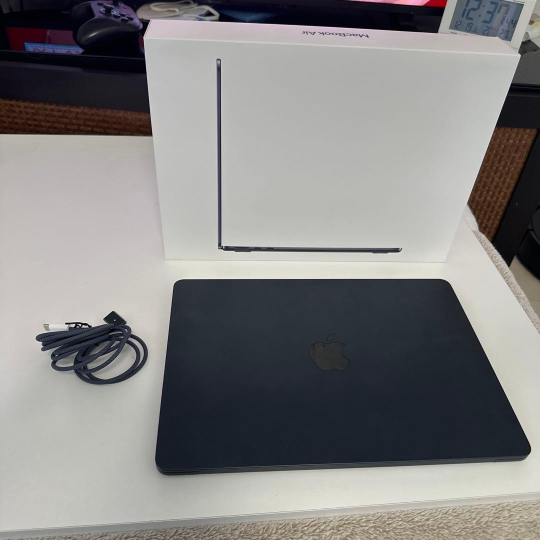 【美品】Apple MacBook Air M2 16GB 512GB