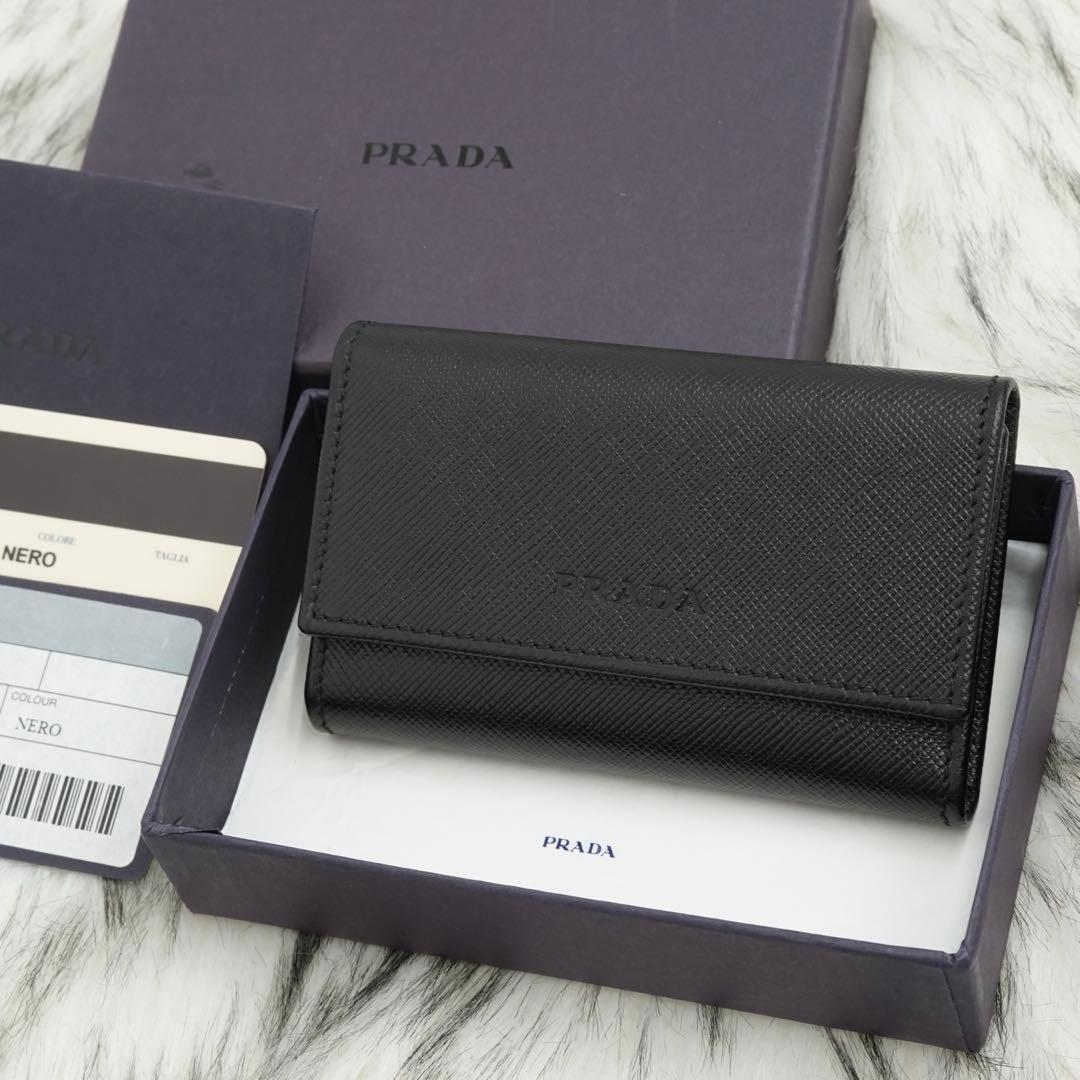 新品未使用品　箱・カード付き　PRADA プラダ　キーケース　サフィアーノ　黒