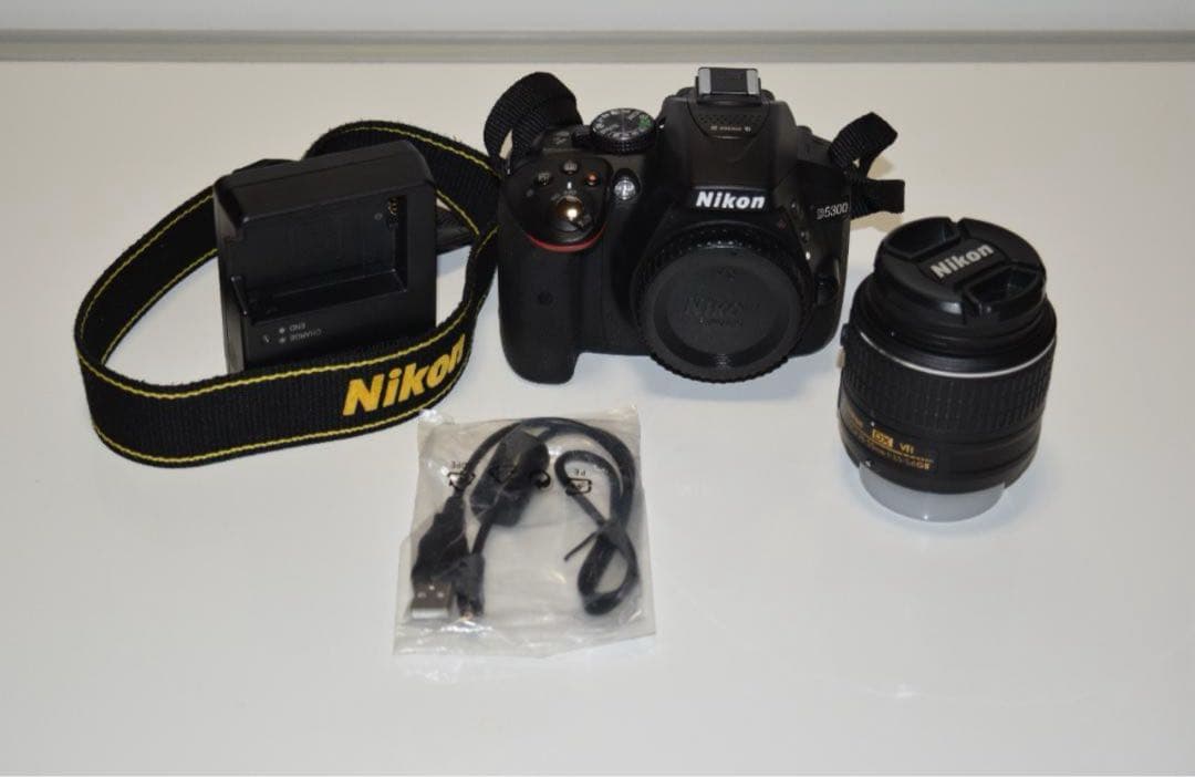 Nikon D5300 デジタル一眼レフカメラ 本体