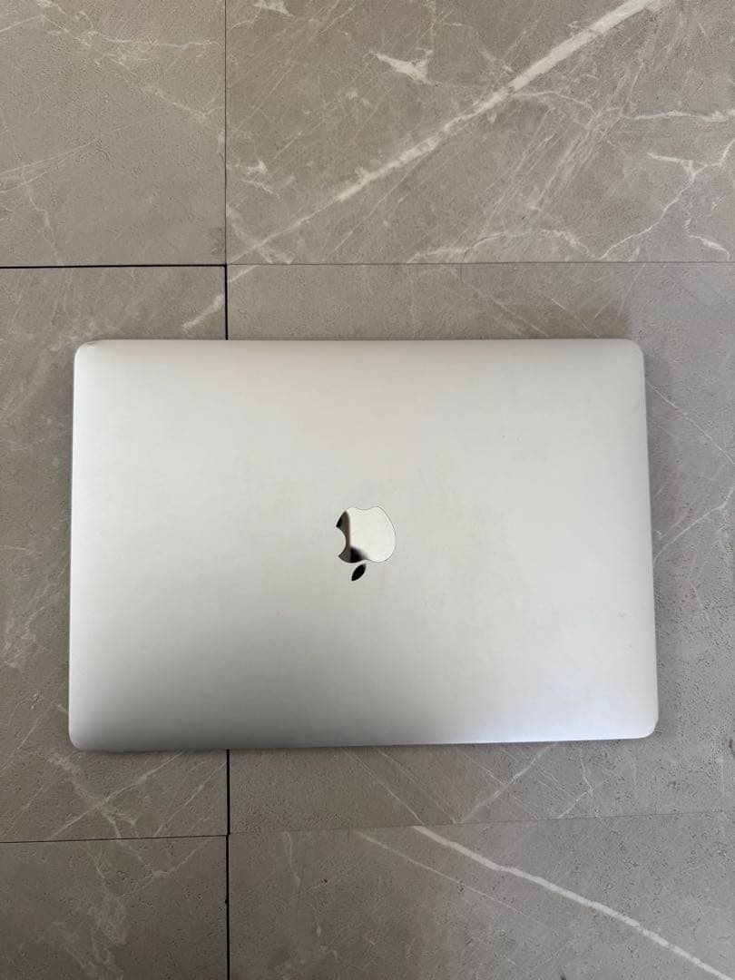 ジャンク品】MacBook Air A1932（2018年モデル）本体のみ