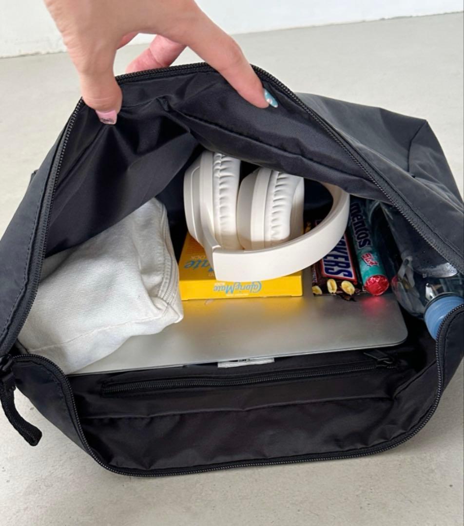 The North Face メッセンジャーバッグ ショルダーバック　　ブラック