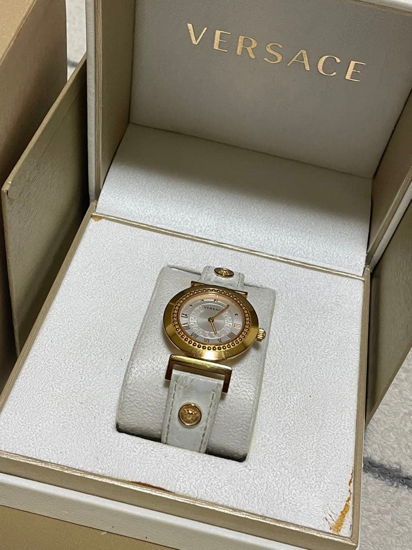 VERSACE ヴェルサーチ 腕時計 メデューサ ゴールド
