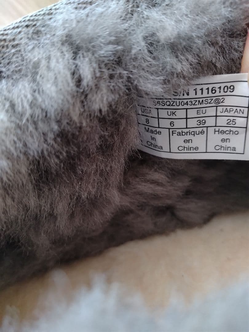 UGG　Classic Ultra Mini ブーツ