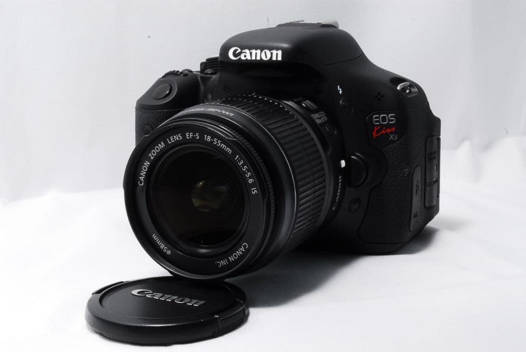 ❣️付属品多数❣️Canon Kiss X5 デジタル一眼レフカメラ