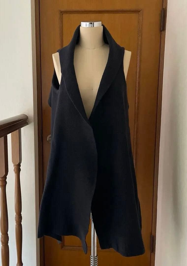 ザロウTHE ROWのニット　ジレ　ストールとしても