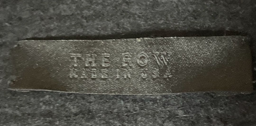 ザロウTHE ROWのニット　ジレ　ストールとしても