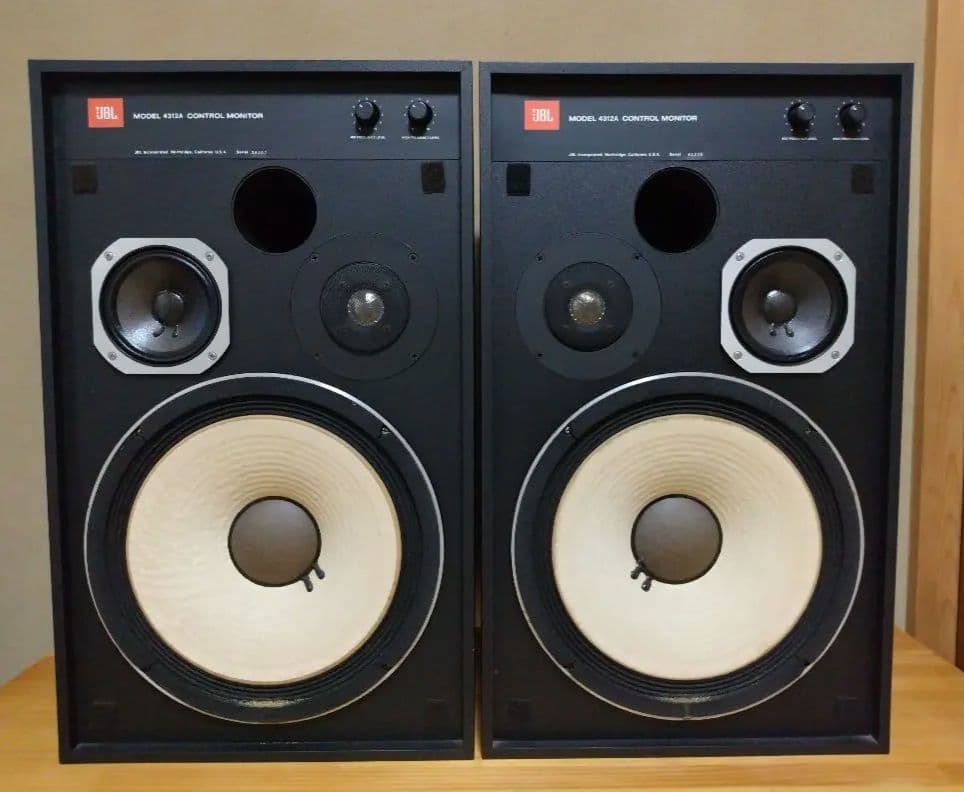 JBL 4312A モニタースピーカー　ペア　右１台