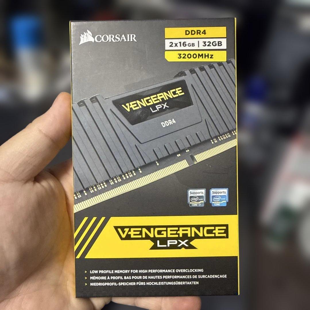 CORSAIR DDR4 3200MHz 2×16GB 32GB