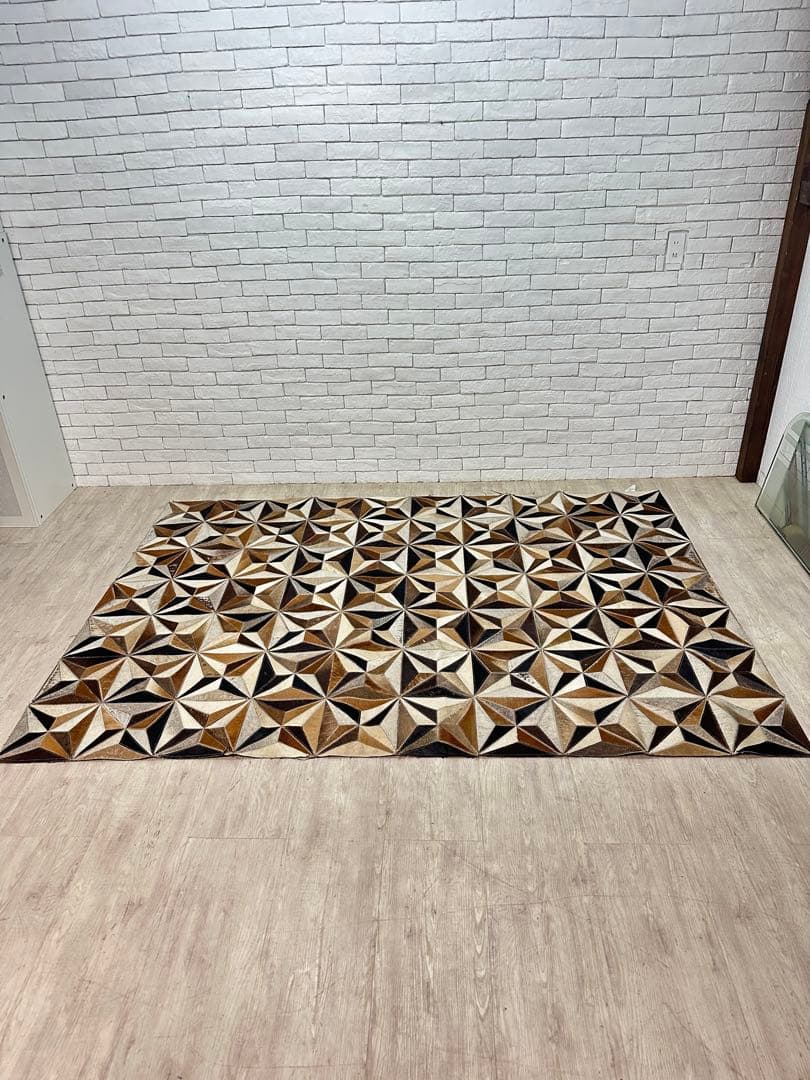 【東京都内23区配送無料】定価17万円　ドイツ製　牛革　絨毯　ラグ　カーペット