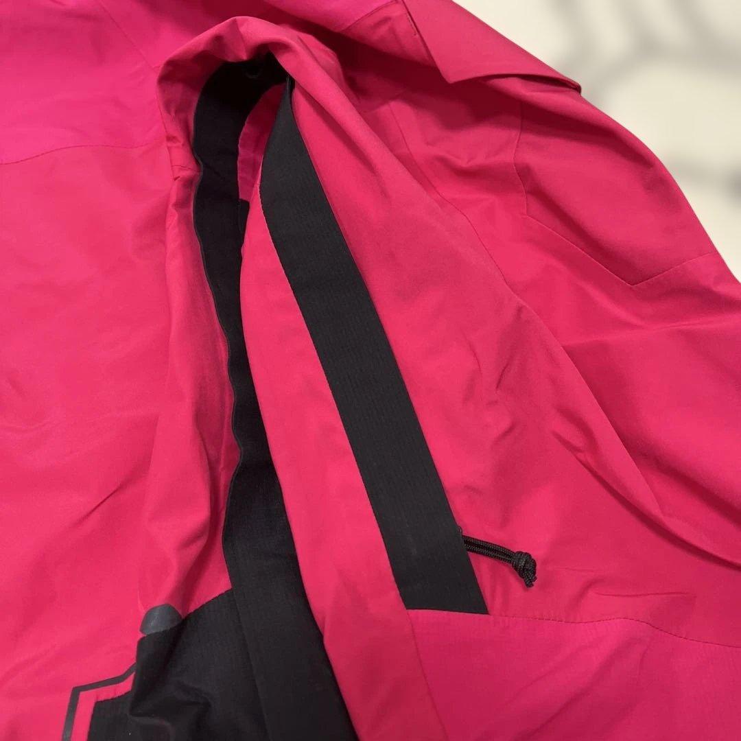 Burton GORE-TEX スノーボードジャケット ピンク/黒　ユニセックス