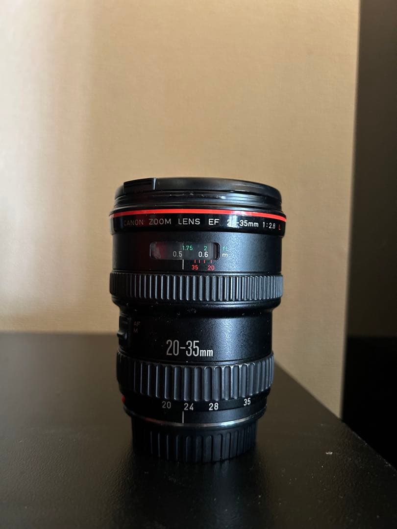 Canon EF20-35 F2.8Lズームレンズ