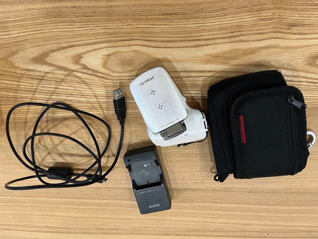 SANYO デジタルムービーカメラ　DMX-CG9