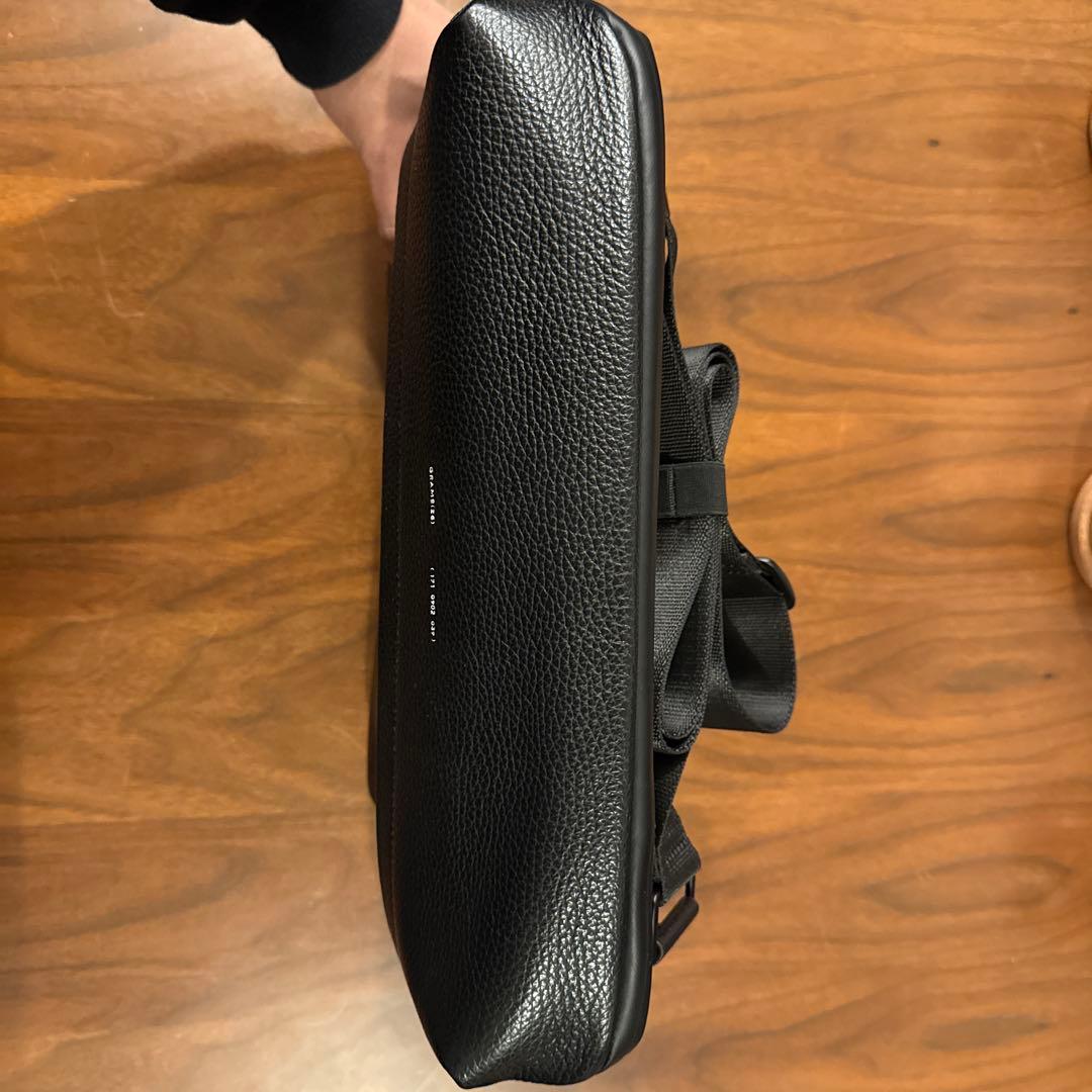 A*i様 GRAMS28 171 レザークロスボディ