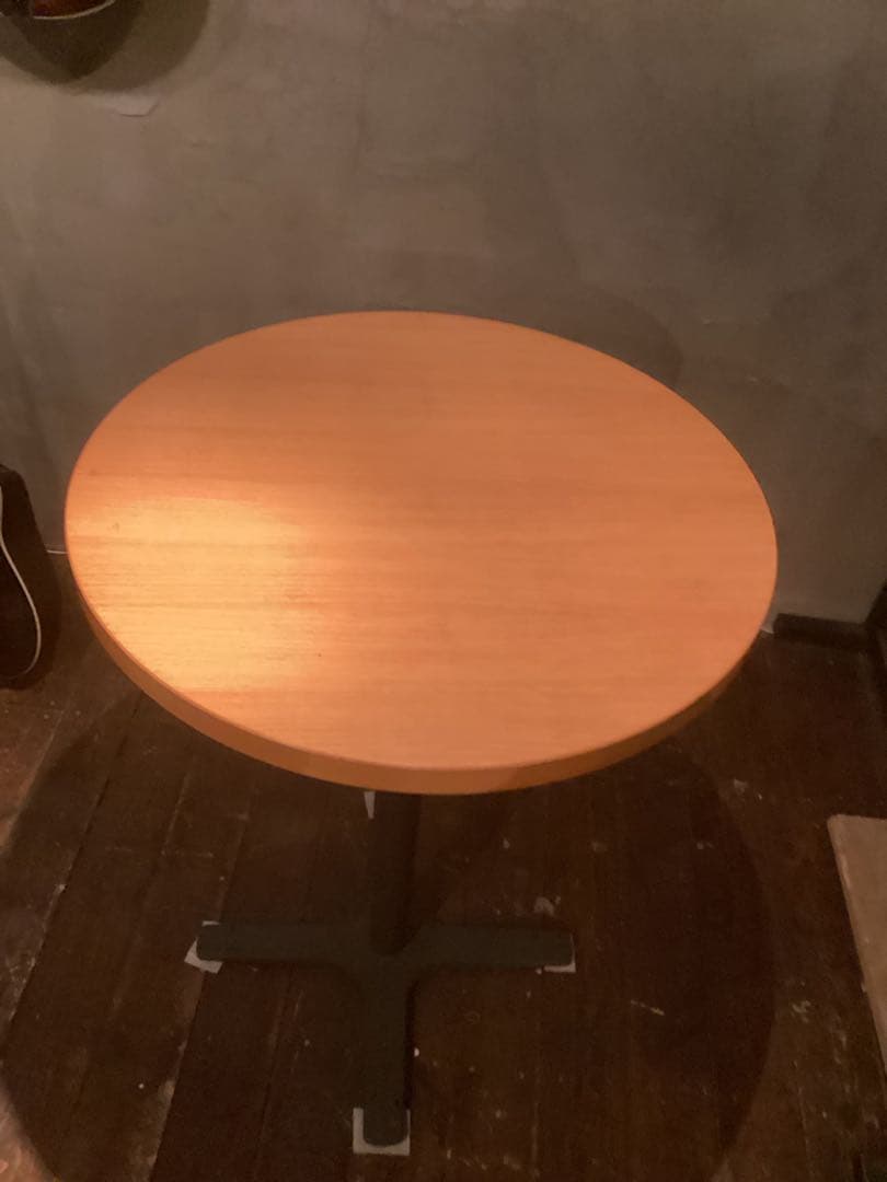 円形カウンターテーブル 木製天板 黒脚