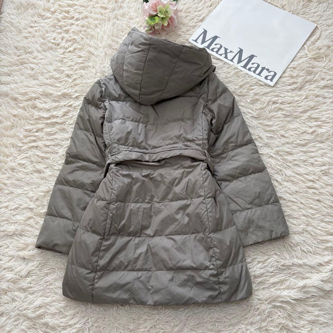 ウィークエンドマックスマーラ　フーデッドロングダウンコート　ベルト　カーキ　38