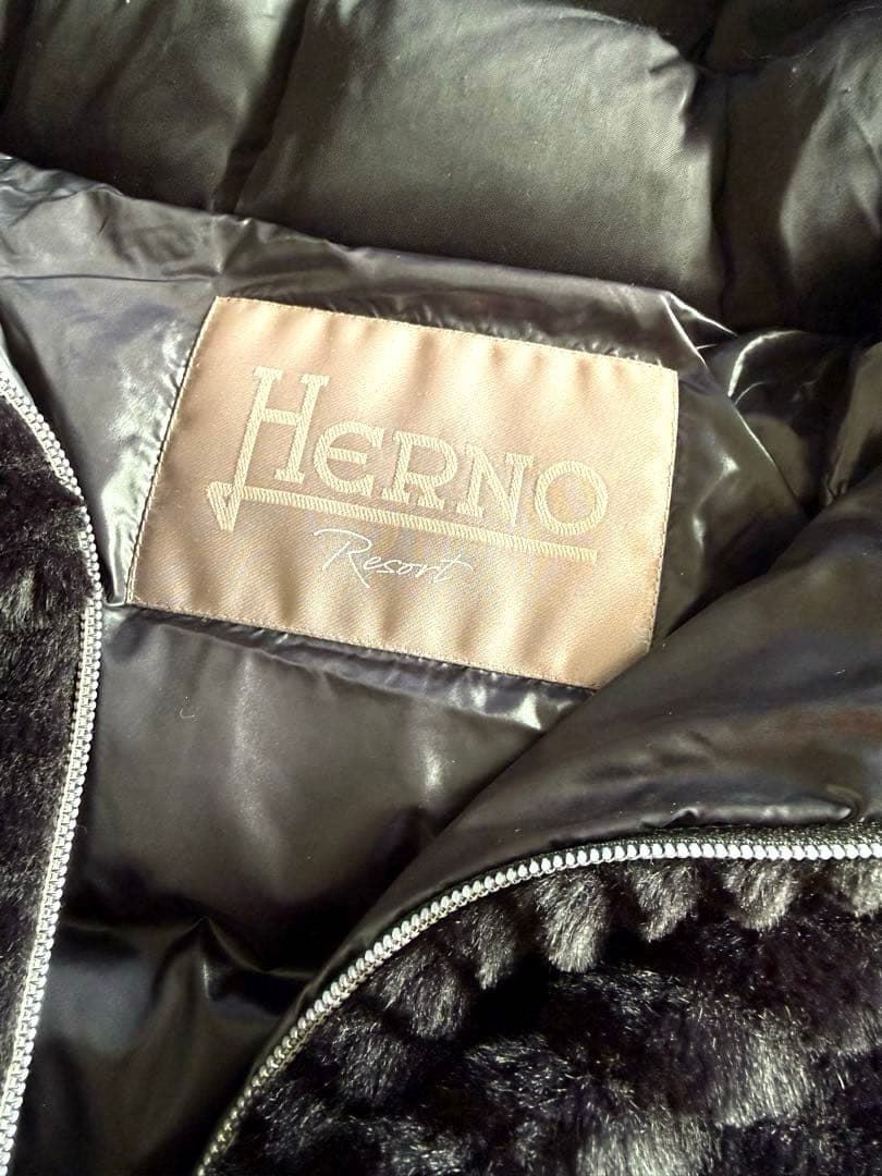 ヘルノ リゾート エコファーコンビダウンジャケット 40サイズ　ブラック