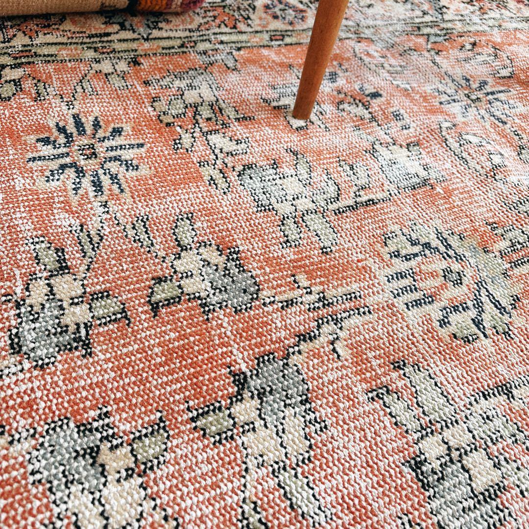 トルコ ヴィンテージラグ オレンジ ベージュ フローラル