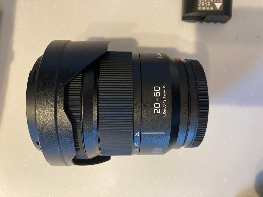 美品LUMIX S5II 20-60レンズセット（DC-S5M2K）