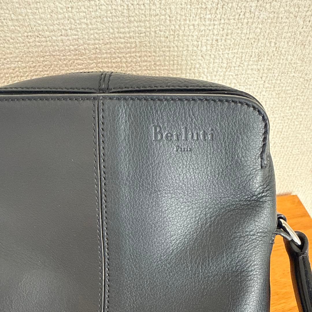 Berluti レザーショルダーバッグ　ベルルッティ