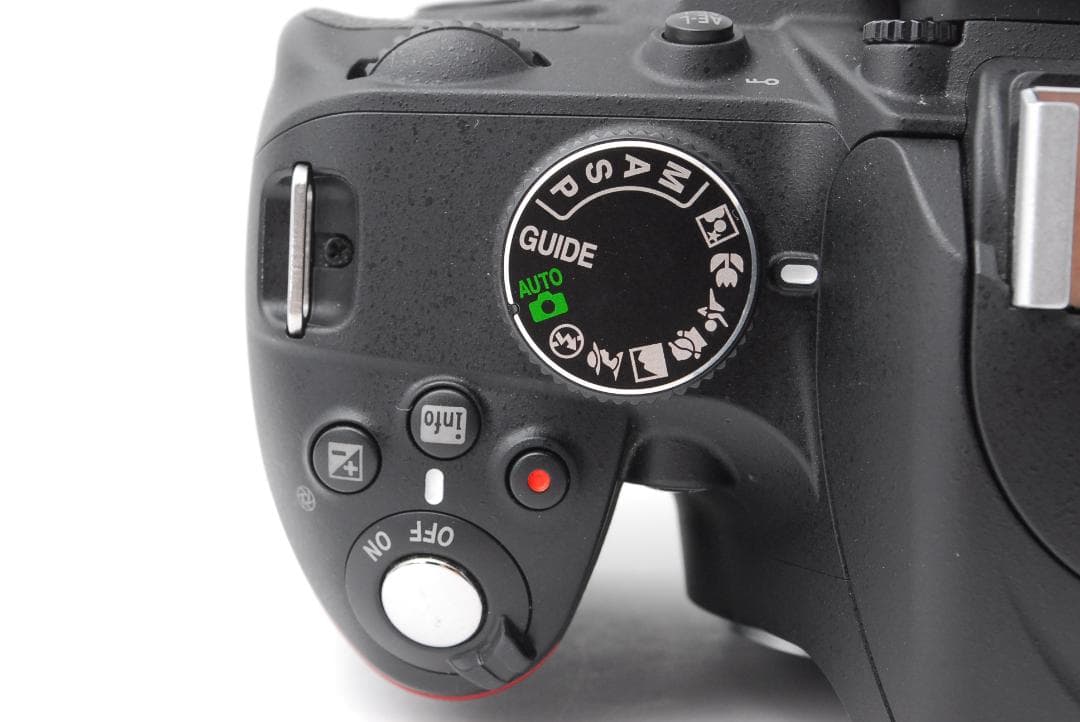 【使用感少美品　ダブルレンズ】Nikon D3200　スマホ転送　フルHD動画