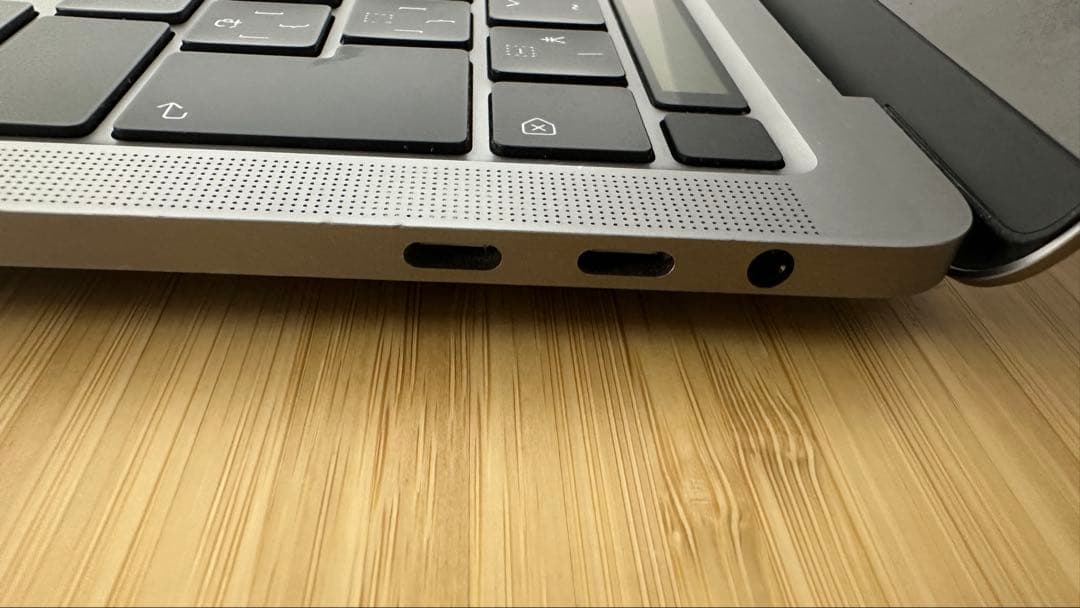 macbook pro 13インチ 2020年 corei7 32GB/1TB